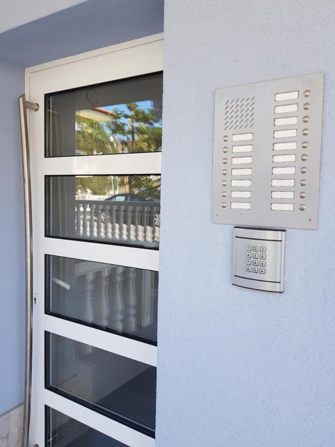 D&B Apartment 3 Paralia Katerinis Exterior photo